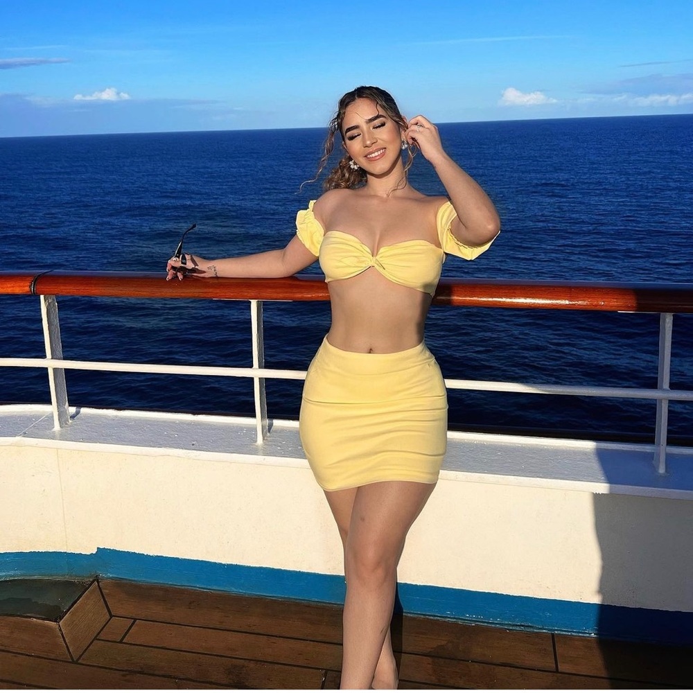 Two piece skirt set